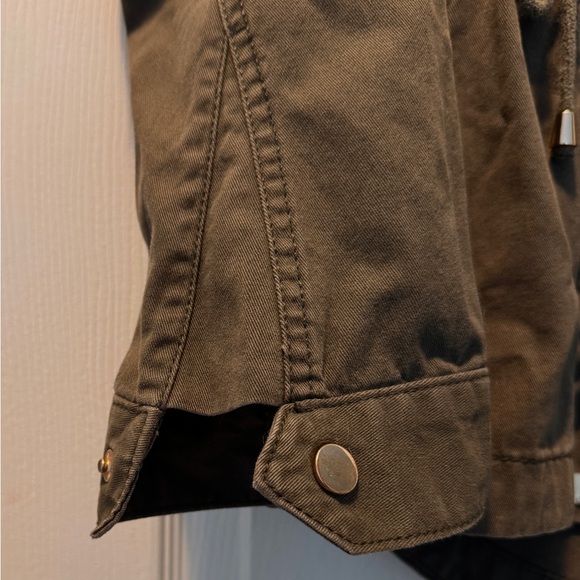 H&M DIVIDED Army Green Jacket - Picture 6 of 8